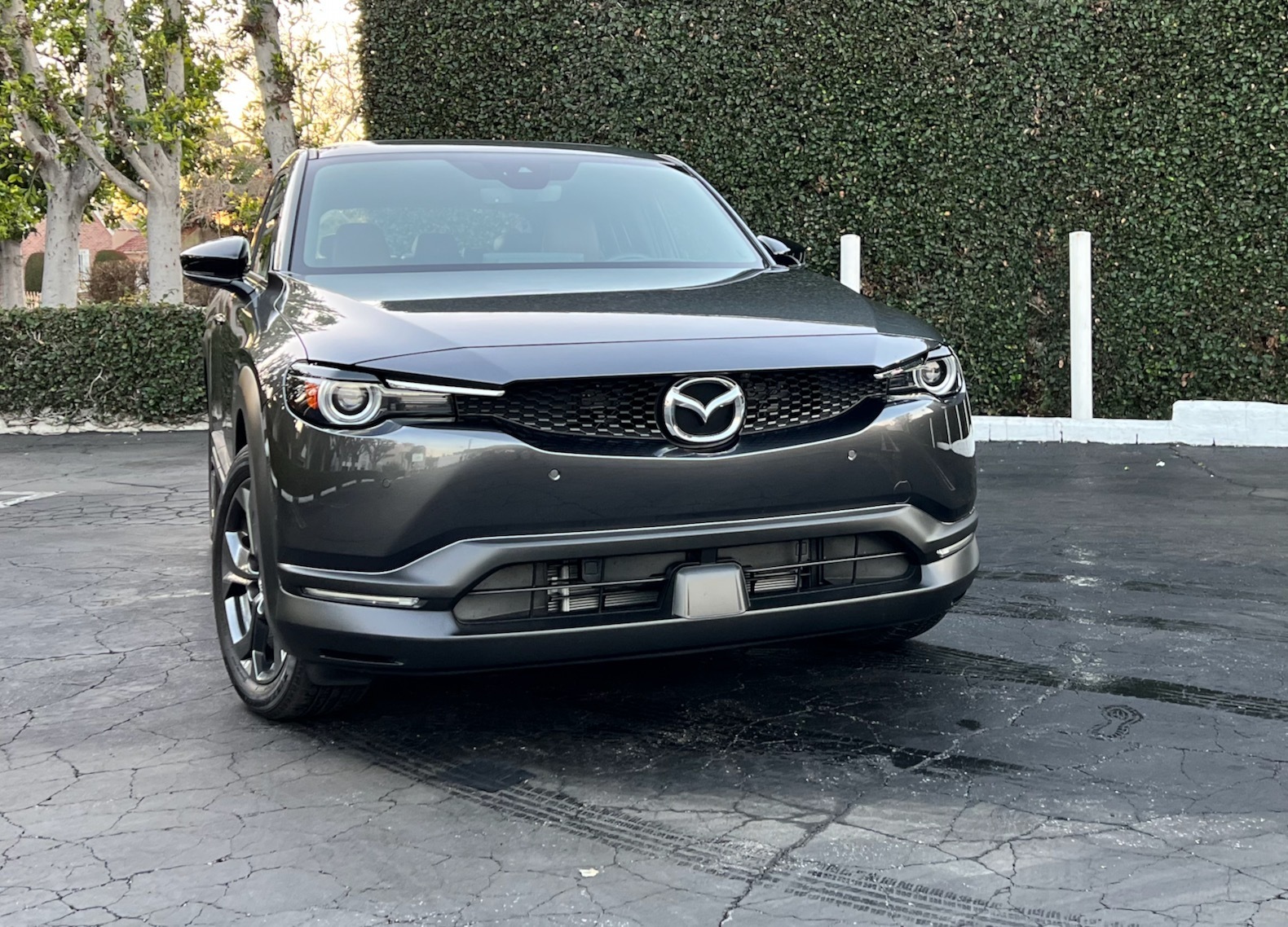 2022-Mazda-MX-30-Review-002.