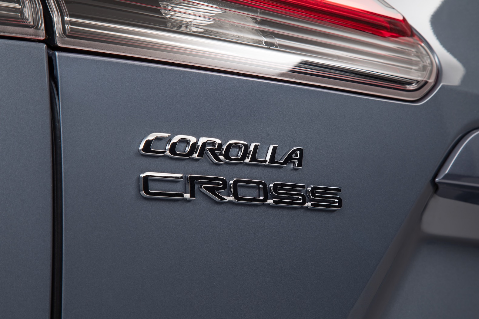 2022_Toyota_Corolla_Cross_Celestite_006