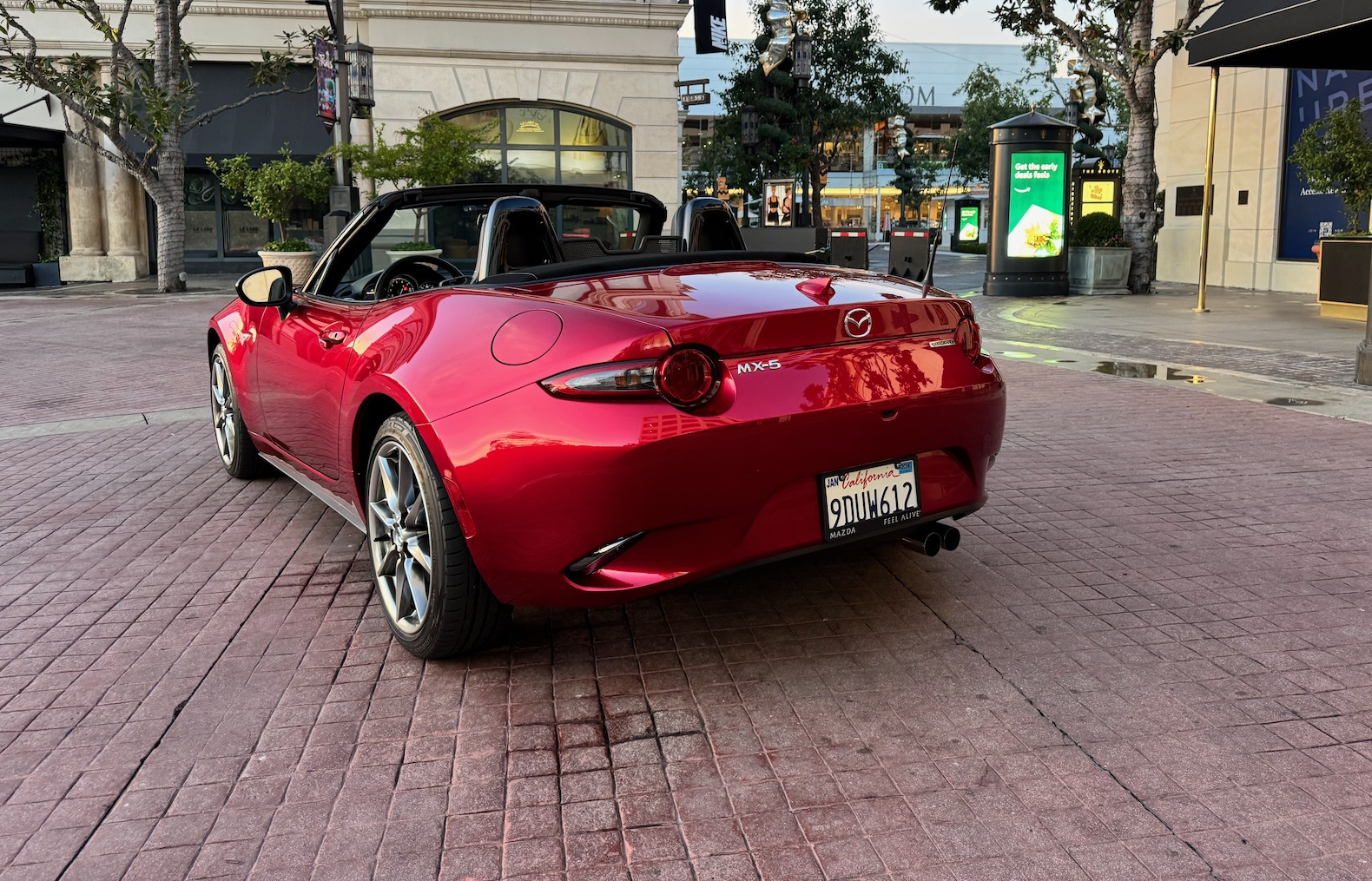 2023 Mazda MX-5 Miata Review, Pricing, and Specs