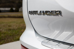 Mitsubishi Outlander PHEV Selects