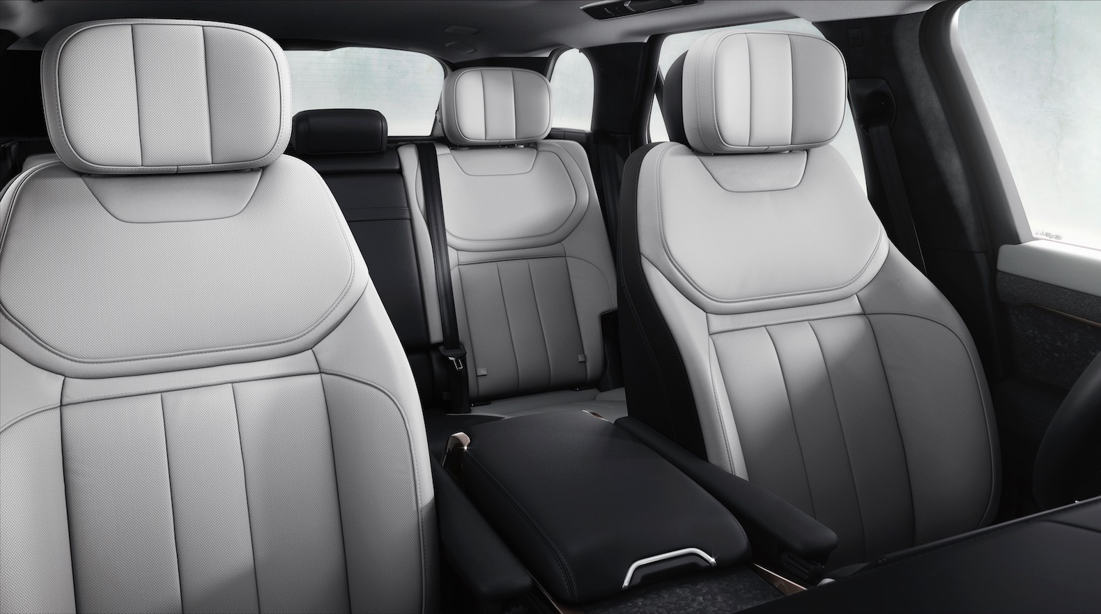 RRS_23MY_02_Interior_034_GLHD_DX_100522