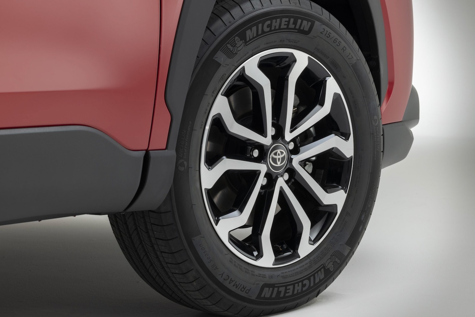 2023_Toyota_Corolla_Cross_Hybrid_SE_009-scaled
