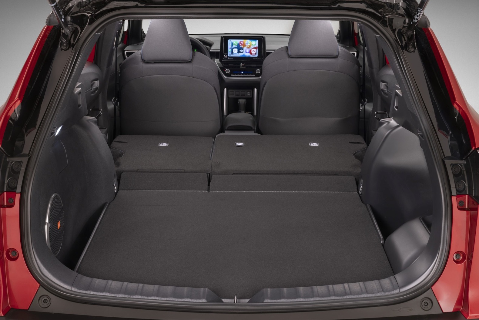 2023_Toyota_Corolla_Cross_Hybrid_SE_010-scaled