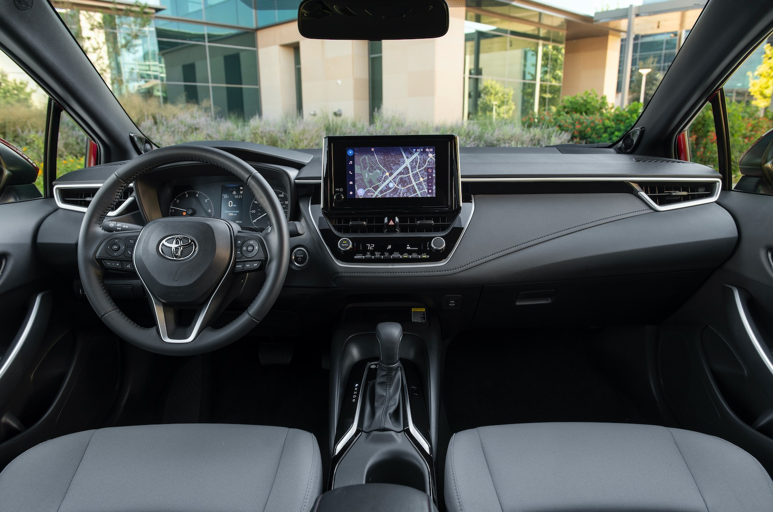 2023_Corolla_Hybrid_SE_RubyFlarePearl_067