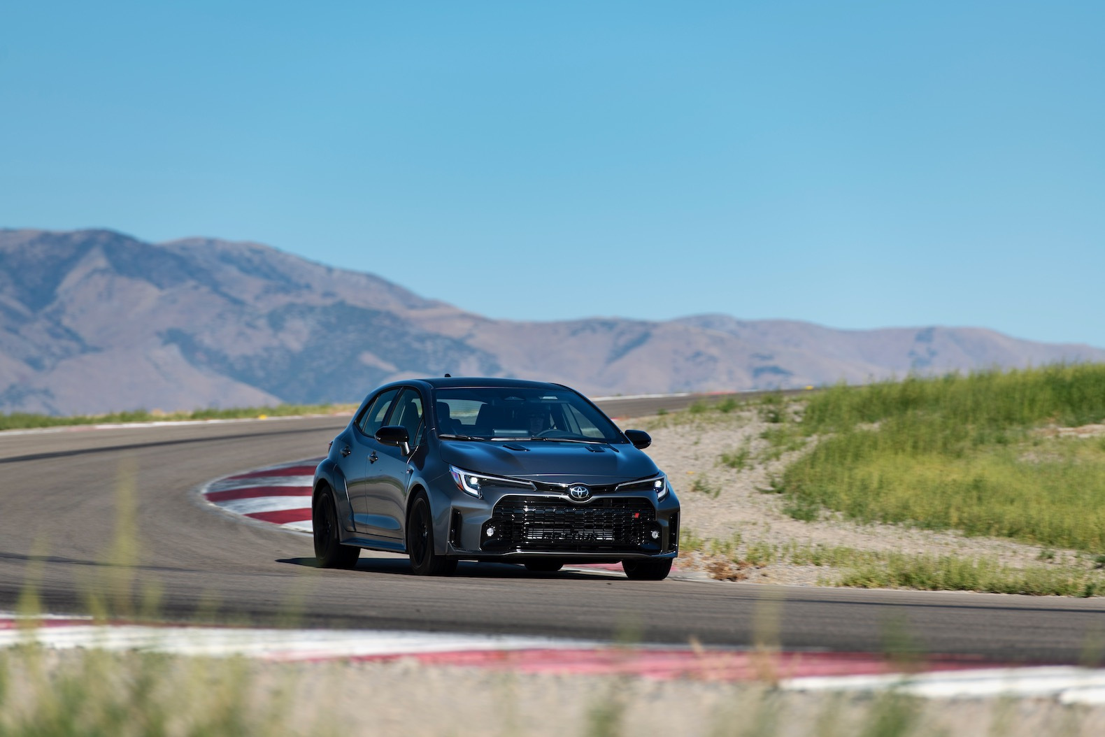 2023_GR_Corolla_Circuit_HeavyMetal_023