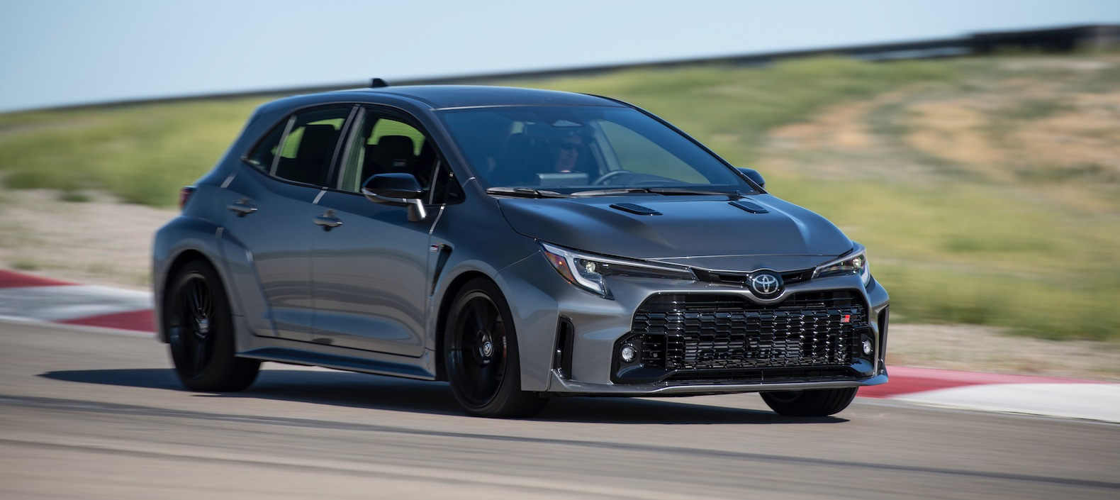 2023_GR_Corolla_Circuit_HeavyMetal_026