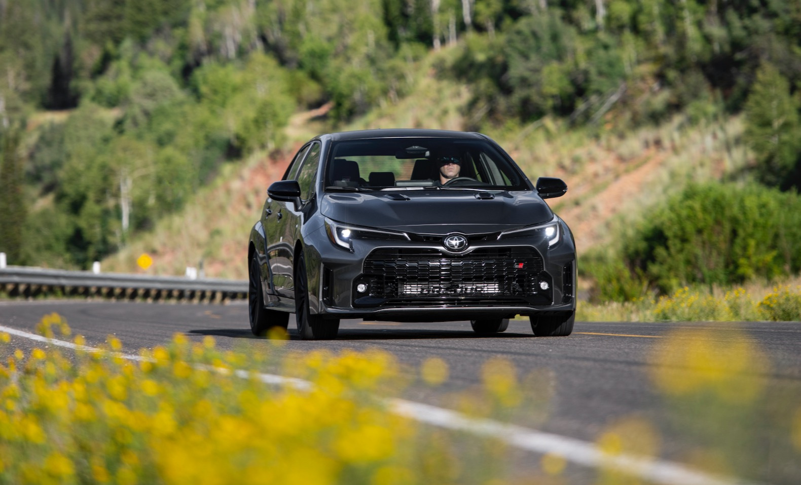 2023_GR_Corolla_Circuit_HeavyMetal_062