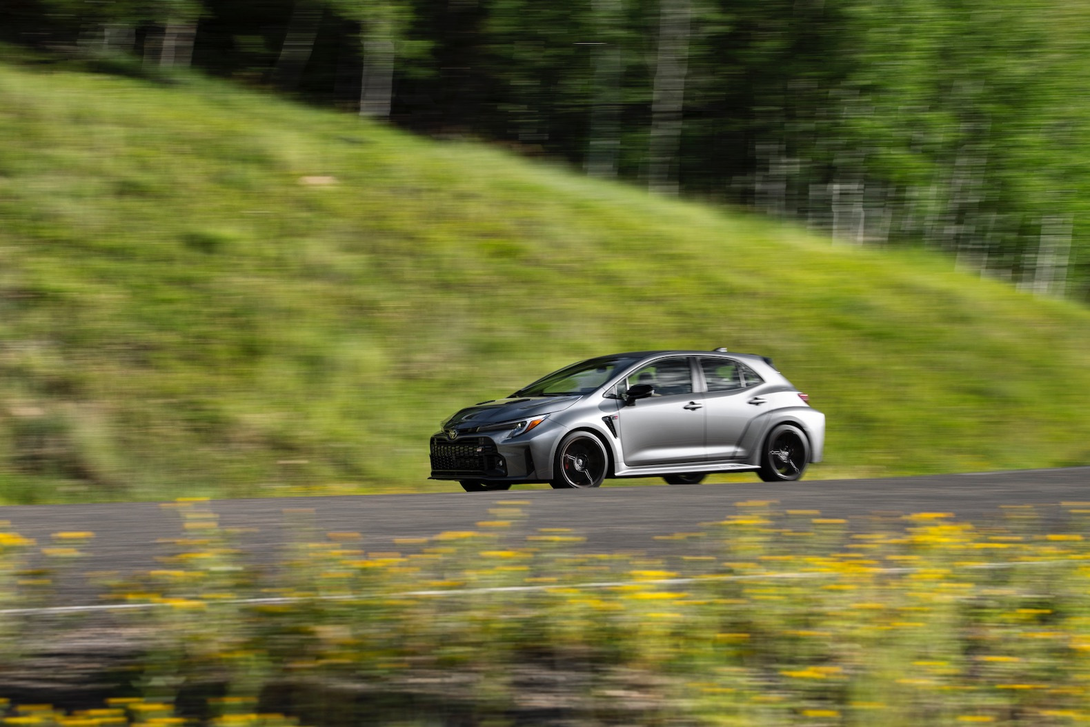 2023_GR_Corolla_Circuit_HeavyMetal_067
