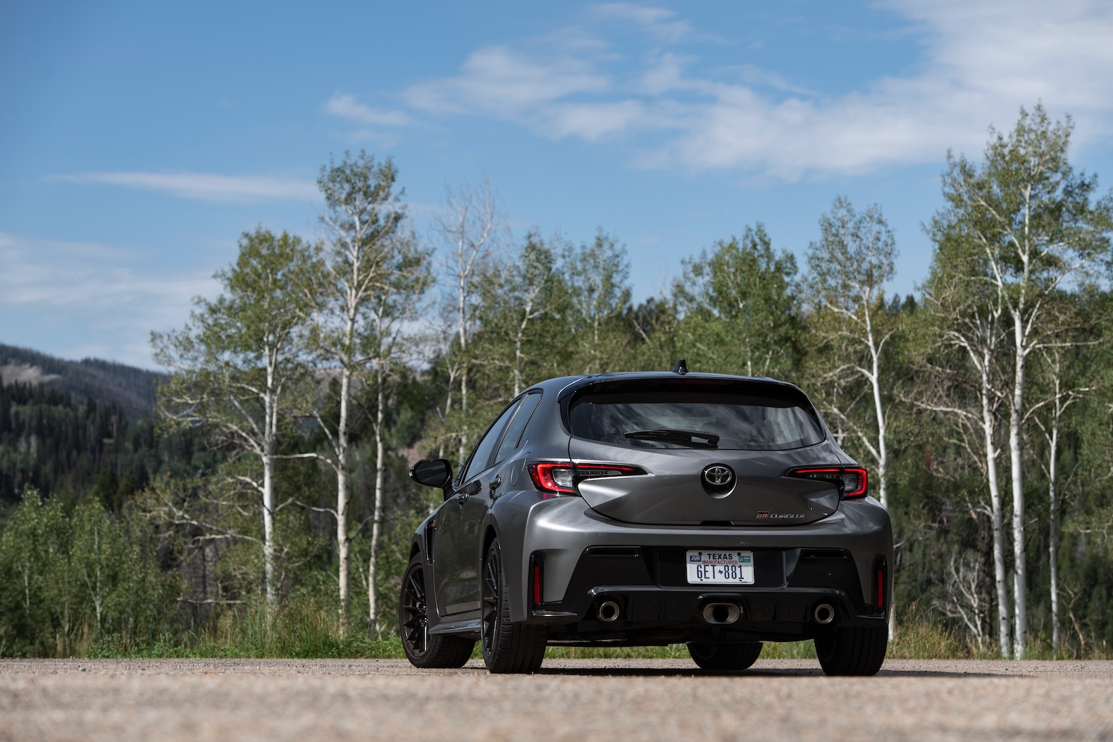 2023_GR_Corolla_Circuit_HeavyMetal_082