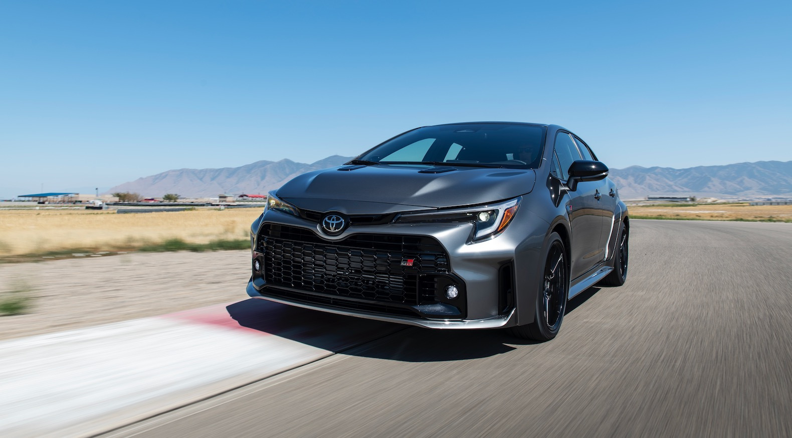 2023_GR_Corolla_Circuit_HeavyMetal_137
