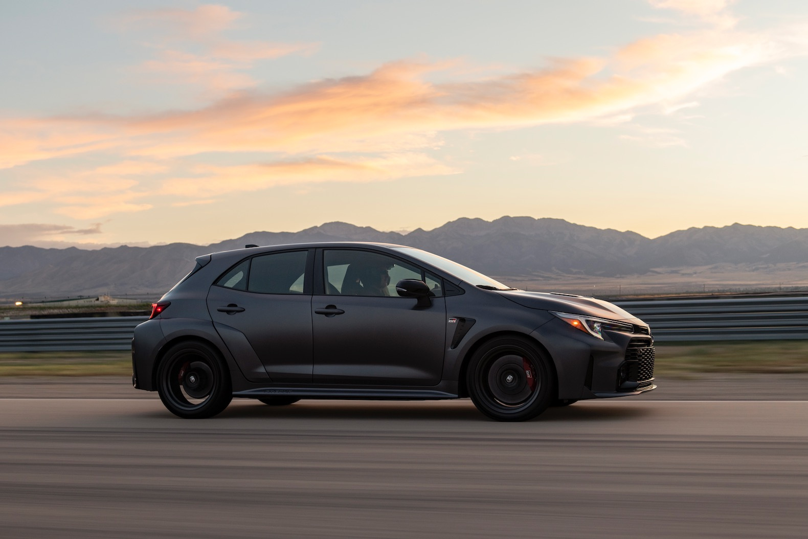 2023_GR_Corolla_Morizo_GreyMetallicMatte_022