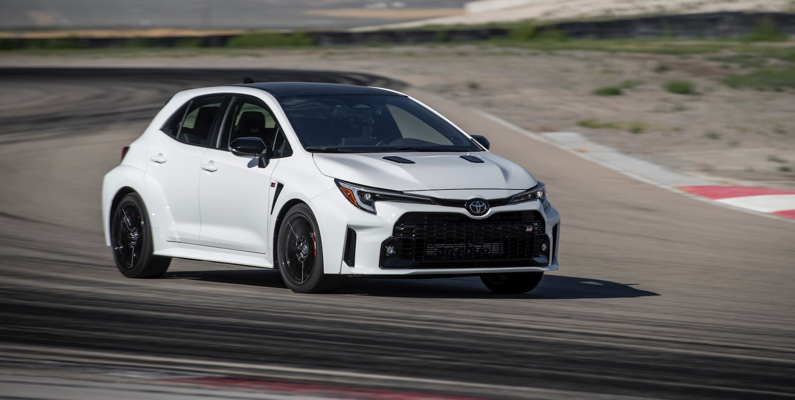 2023_GR_Corolla_Morizo_WindChillPearl001