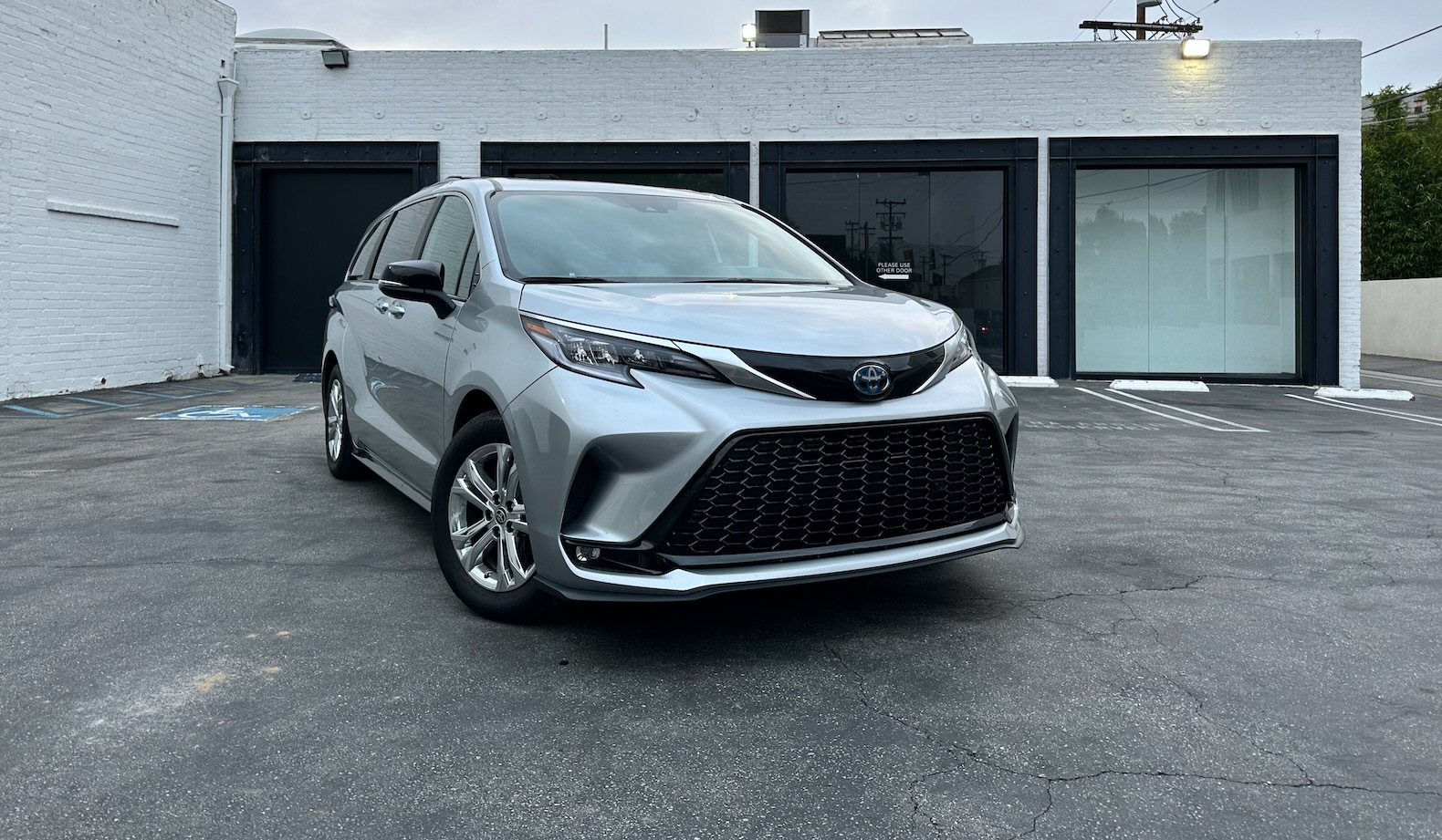 2023 Toyota Sienna Review: Efficiency and Style - The Torque