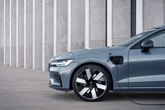 S60 Recharge T8, Thunder Grey