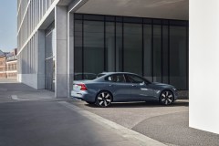 S60 Recharge T8, Thunder Grey