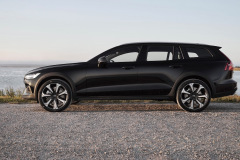 V60 Cross Country B5 AWD, Onyx Black