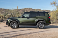 2024_Lexus_GX_Overtrail_NoriGreen_18