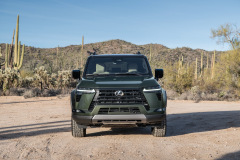 2024_Lexus_GX_Overtrail_NoriGreen_19