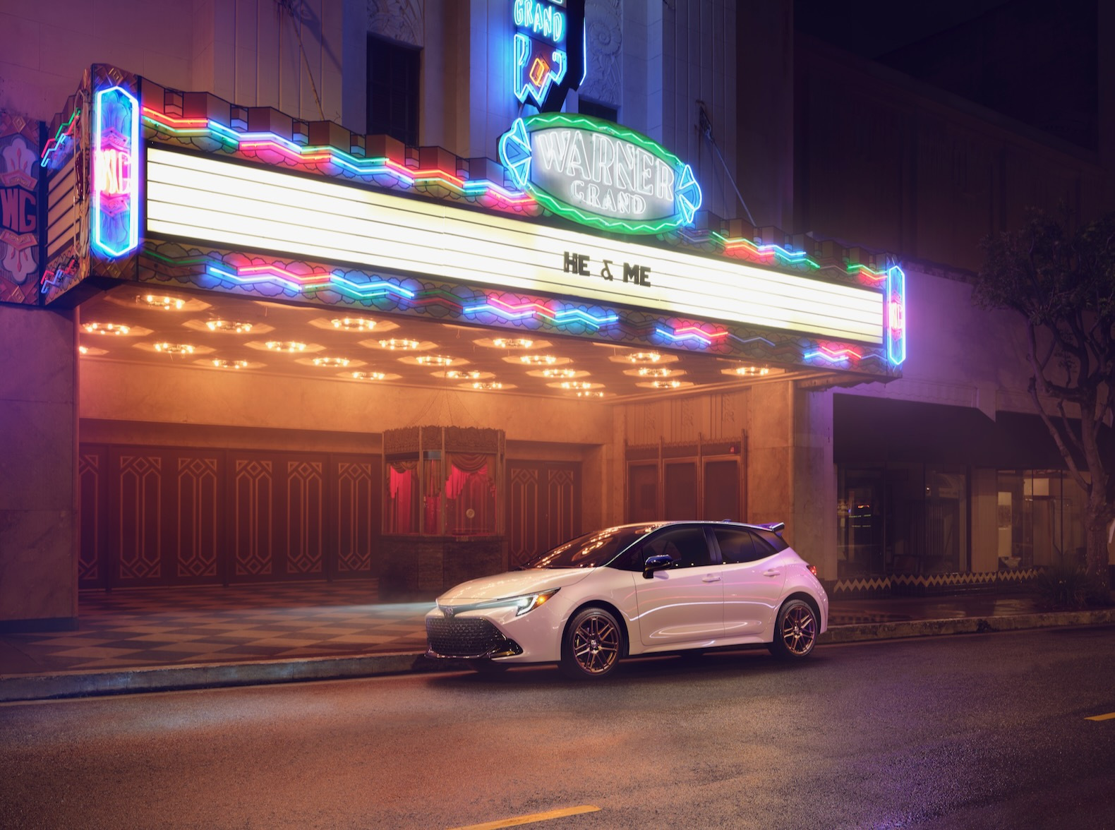 Corolla_Hatch_Nightshade_MY24_0002_V001