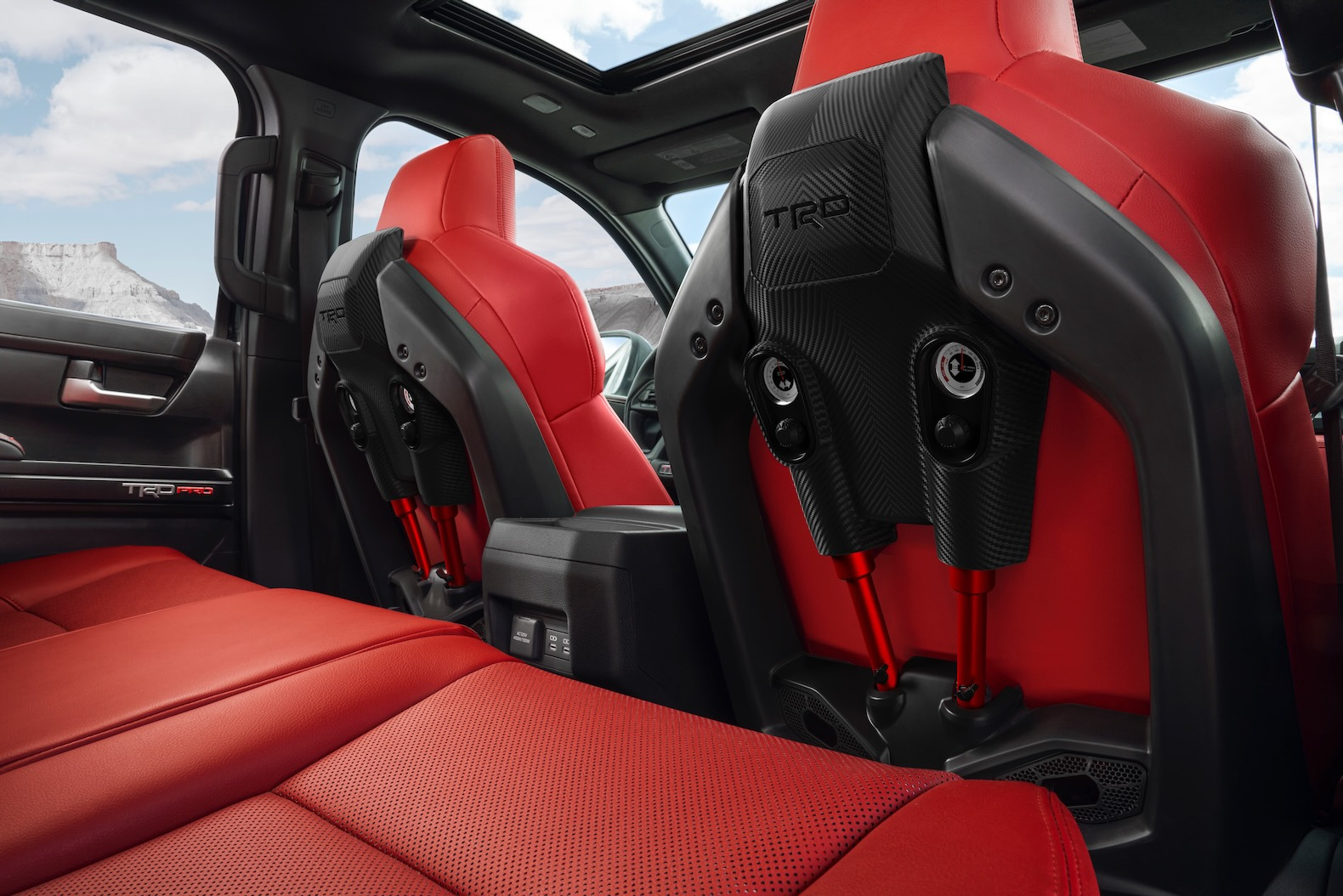 2024_Toyota_Tacoma_TRD_Pro_IsoDynamic_Performance_Seat_001