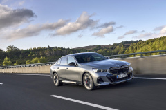 BMW_i5_M60xDrive_Frozen-Pure-Grey-metallic_006