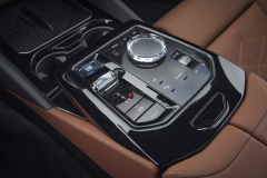 BMW_i5_M60xDrive_Frozen-Pure-Grey-metallic_070