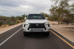2025_Lexus_GX_Luxury_EminentWhitePearl_05