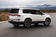 2025_Lexus_GX_Luxury_EminentWhitePearl_32-1