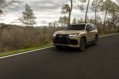 2025_Lexus_LX_700h_Overtrail_Earth_015