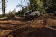 2025_Lexus_LX_700h_Overtrail_Earth_025