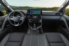 2025_Lexus_LX_700h_Overtrail_NoriGreenPearl_001