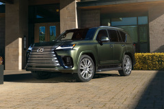 2025_Lexus_LX_700h_UltraLuxury_NoriGreenPearl_001