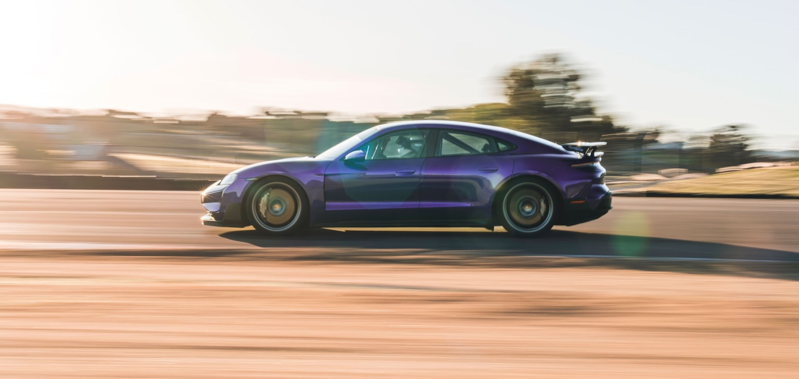 Sky_Purple_Metallic_Taycan_Turbo_GT_A1_02354_016