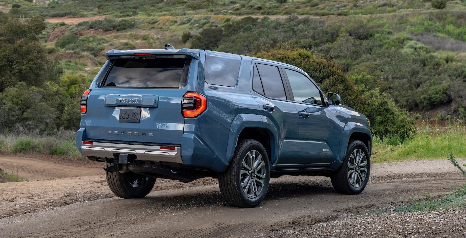 2025_Toyota_4Runner_Limited_HeritageBlue_005