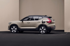 Volvo EX40