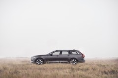 V90 Recharge T8, Platinum Grey