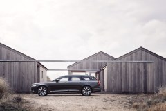 V90 Recharge T8, Platinum Grey