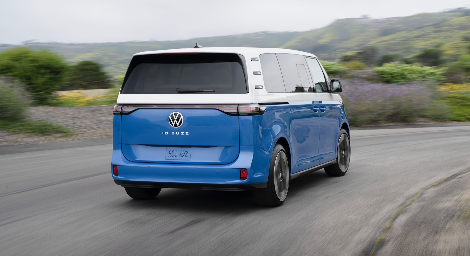 2025 Volkswagen ID. Buzz brings the Microbus into the modern era The