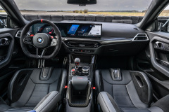P90600891_highRes_the-new-bmw-m2-cs