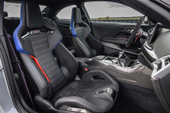 P90600895_highRes_the-new-bmw-m2-cs
