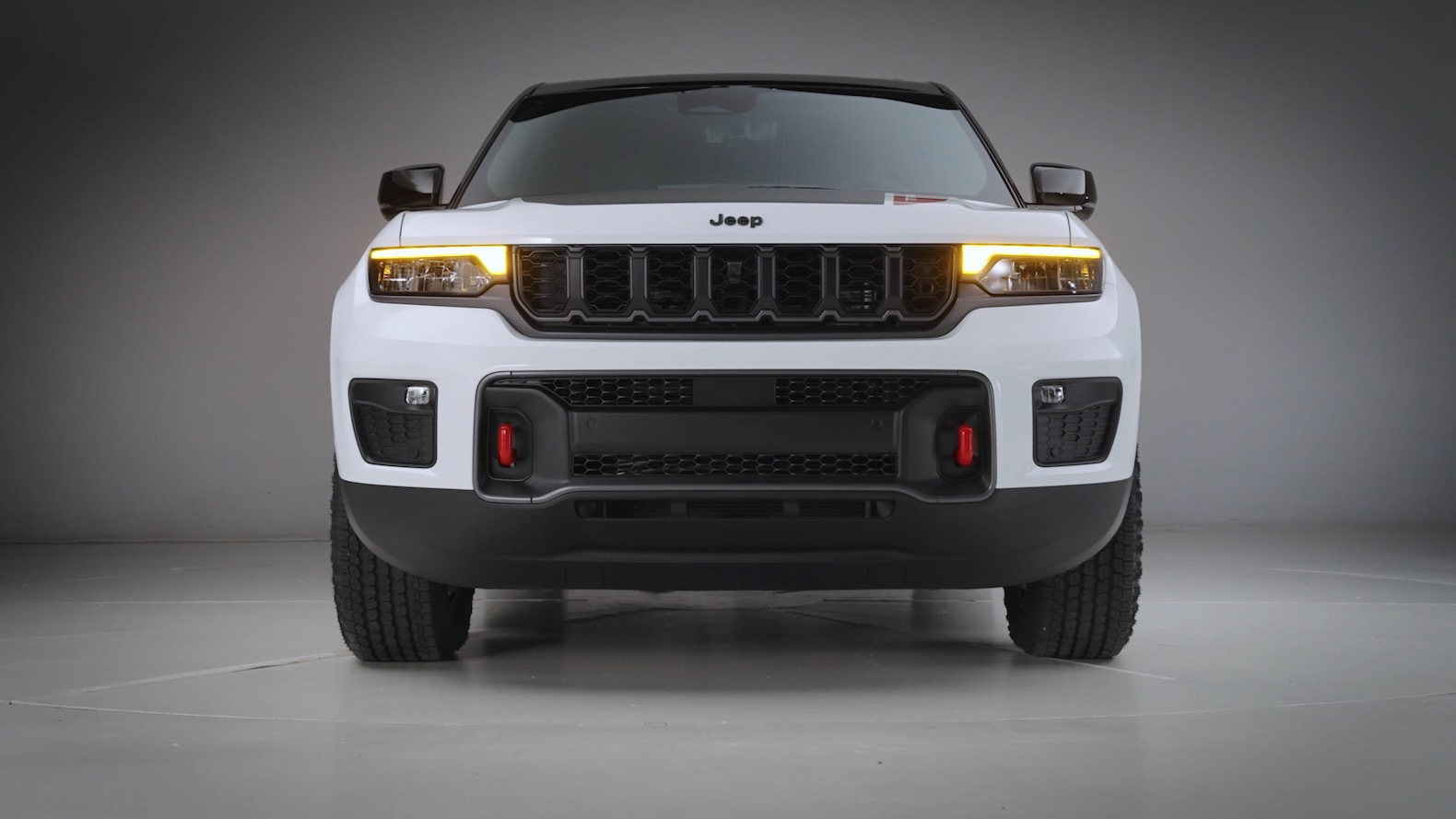 2026 Jeep® Grand Cherokee Trailhawk 4xe grille 2026 Jeep® Grand Cherokee Trailhawk 4xe grille