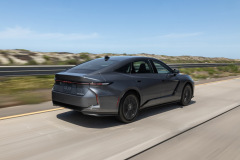 2026_Lexus_ES_350h_Premium_Cloudburst-Gray_Black_028