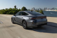 2026_Lexus_ES_350h_Premium_Cloudburst-Gray_Black_031