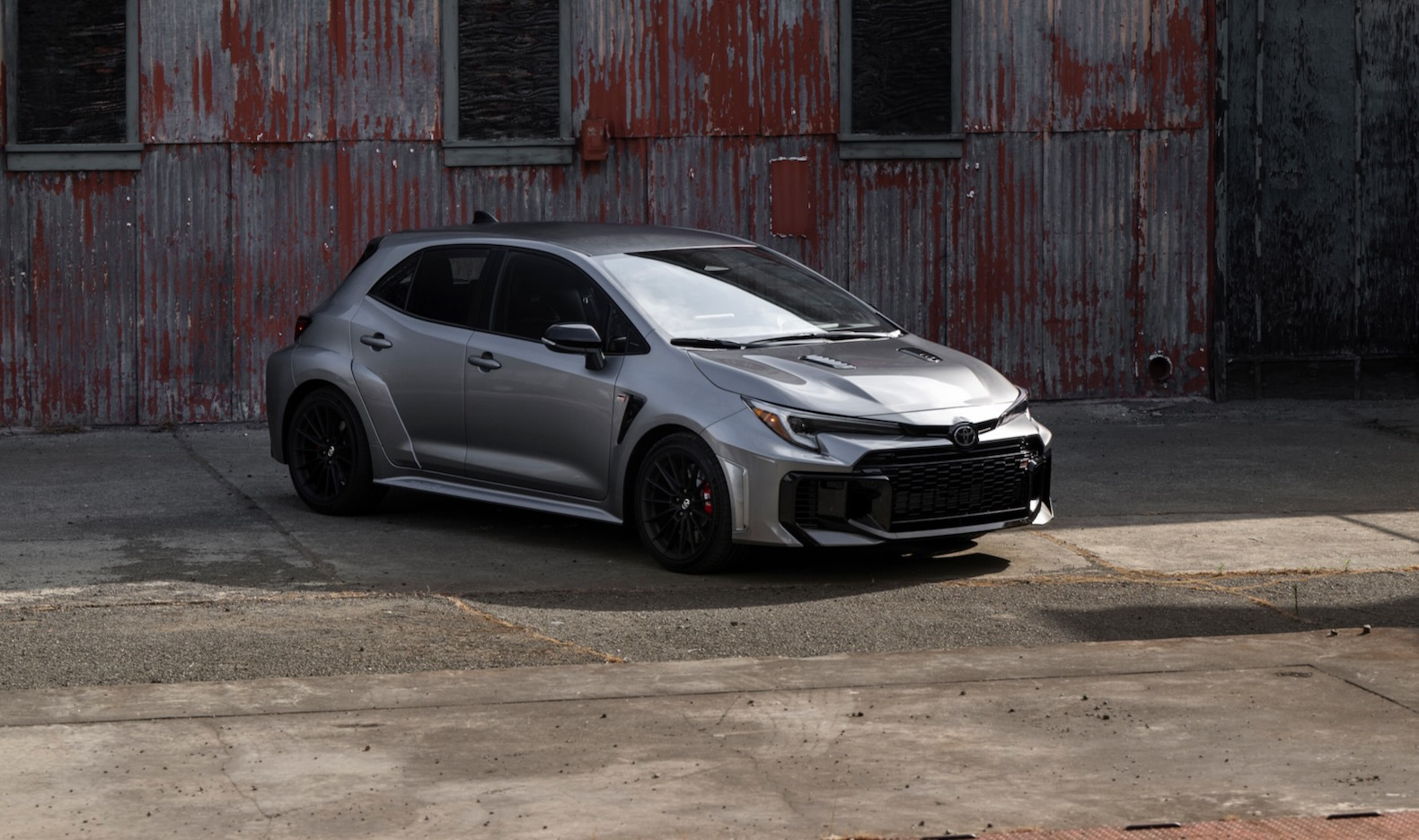 2026_Toyota_GRCorolla_GR-Four_PremiumPlus_HeavyMetal_020