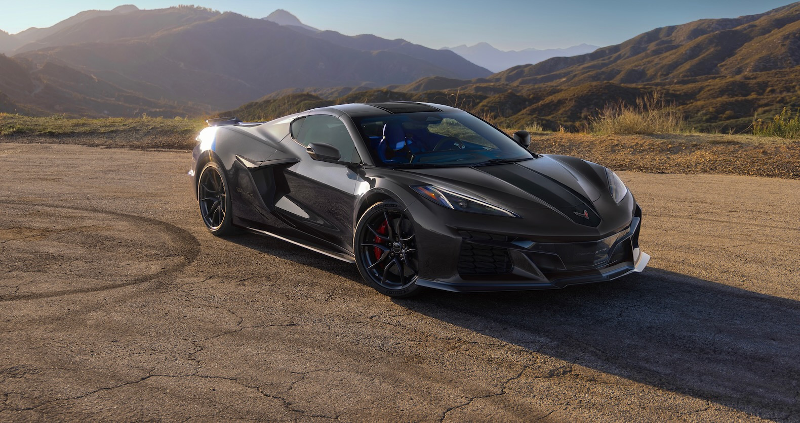 2027 Chevrolet Corvette Grand Sport X front 3/4