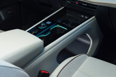 Original-19896-my27-atlas-r-line-sacramentogreen-samdobbins-2210