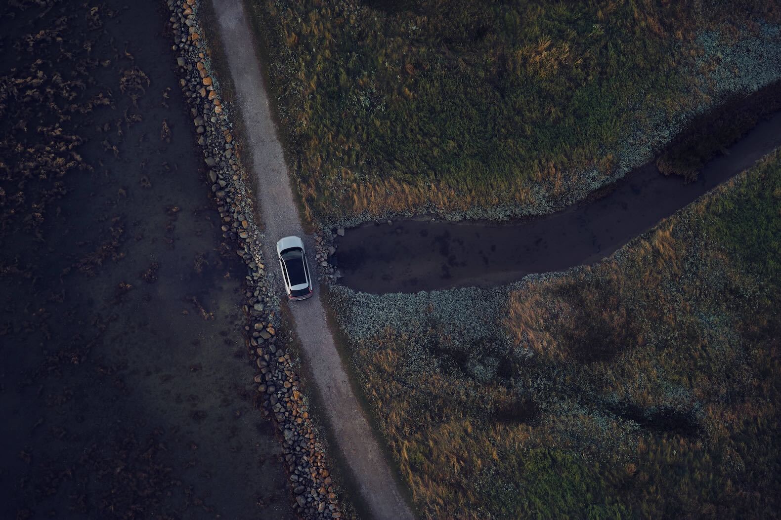 Volvo Cars reveals the new XC70 – a plug-in hybrid for every journey