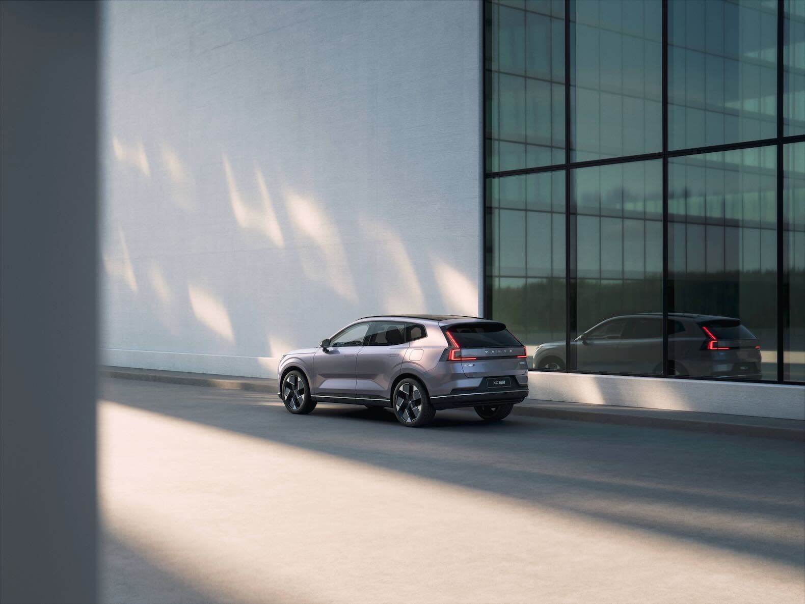 Volvo Cars reveals the new XC70 – a plug-in hybrid for every journey