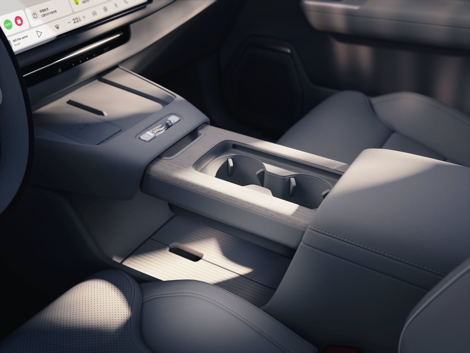 Volvo Cars reveals the new XC70 – a plug-in hybrid for every journey
