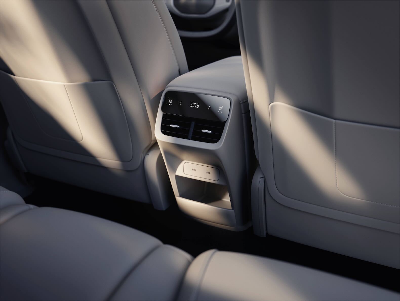 Volvo Cars reveals the new XC70 – a plug-in hybrid for every journey